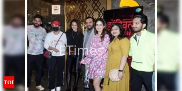 Sonakshi Sinha, Huma Qureshi, Sharad Kelkar and others attend the special screening of Aditya Sarpotdar’s ‘Zombivli’; See pics | Marathi Movie News